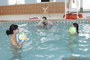 Original 900 px/ 600 px