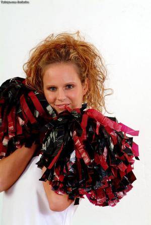 Original 733 px/ 1097 px