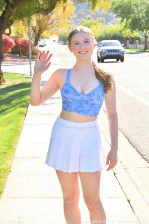 Original 852 px/ 1280 px