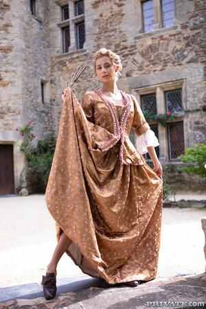 Original 1067 px/ 1600 px