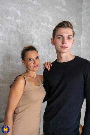 Original 1706 px/ 2560 px