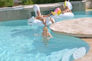 Original 4000 px/ 2670 px