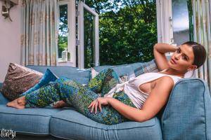 Original 4500 px/ 3000 px