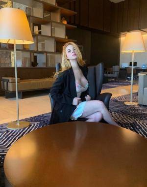 Original 788 px/ 1000 px