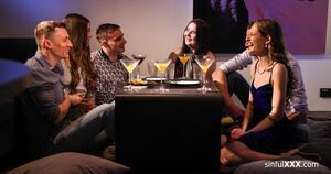 Original 4096 px/ 2160 px