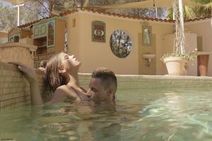 Original 1280 px/ 853 px