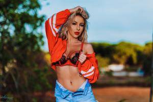 Original 4500 px/ 3000 px