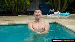 Original 2500 px/ 1406 px