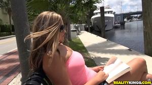 Original 3840 px/ 2160 px