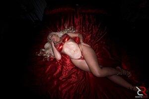 Original 880 px/ 587 px