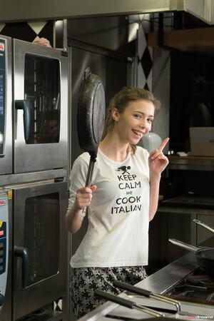 Original 4480 px/ 6720 px