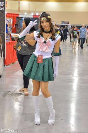 Original 852 px/ 1280 px