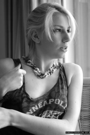 Original 2848 px/ 4288 px