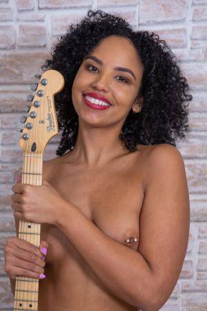 Original 3840 px/ 5760 px