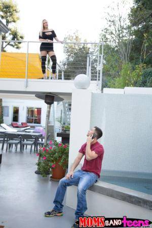 #MomBangTeens Naked Impression Angel Allwood, Skylar Green, Seth Gamble