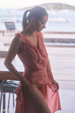 Original 854 px/ 1280 px