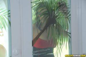 Original 900 px/ 602 px