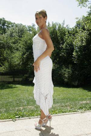 Original 683 px/ 1024 px