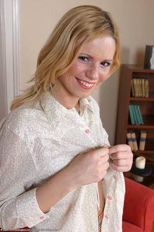 Original 680 px/ 1024 px