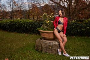 Original 2999 px/ 2000 px