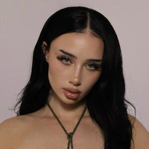 Original 1080 px/ 1080 px