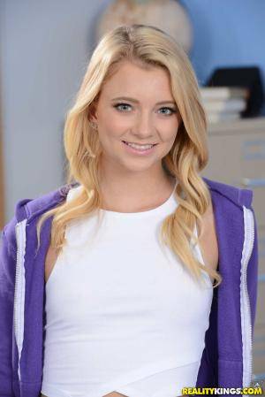 Original 2562 px/ 3840 px