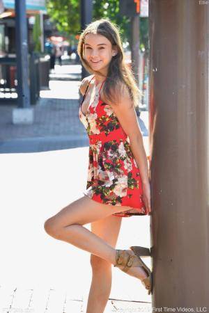 Original 852 px/ 1280 px