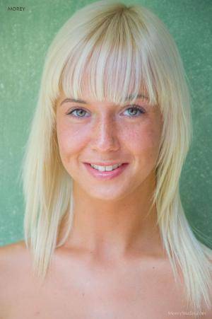 Original 851 px/ 1280 px