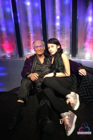 Original 2000 px/ 3000 px