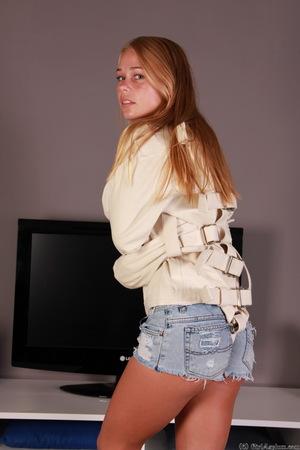 Original 853 px/ 1280 px