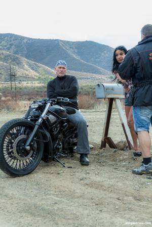 Original 2667 px/ 4000 px