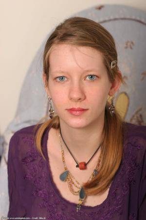 Original 682 px/ 1024 px