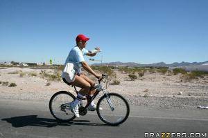 Original 900 px/ 600 px