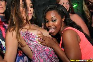 Original 3840 px/ 2560 px