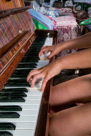 Original 2000 px/ 3000 px