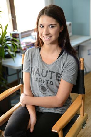 ATKPremium Evi Fox - Behind The Scenes - 282184_146148573