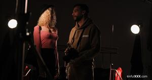 Original 5000 px/ 2637 px