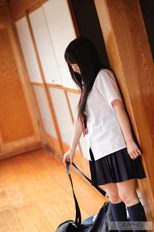 Original 852 px/ 1280 px