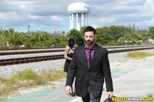 Original 1901 px/ 1269 px