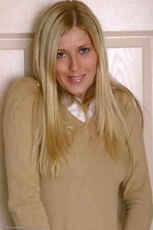 Original 682 px/ 1024 px