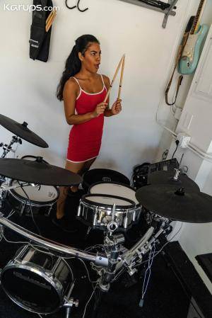 Original 1334 px/ 2000 px