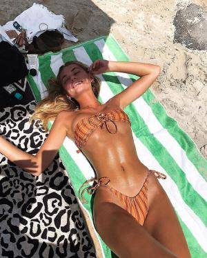 Original 1026 px/ 1280 px