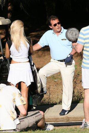 Original 853 px/ 1280 px