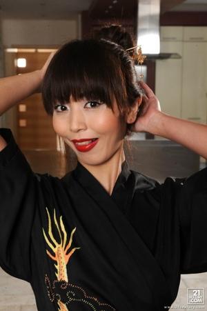 Original 681 px/ 1024 px