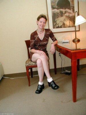 #ATKHairy Caroline (car001) Set 044707