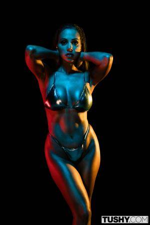 Original 2000 px/ 3000 px