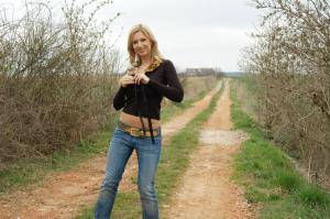 Original 900 px/ 598 px