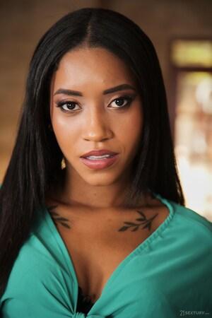 Original 1280 px/ 1920 px