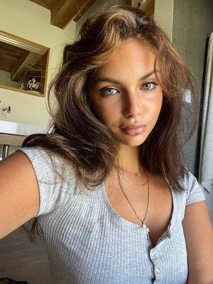 Original 1536 px/ 2048 px