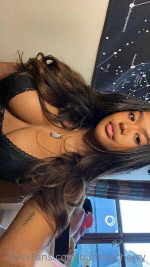 Original 457 px/ 812 px